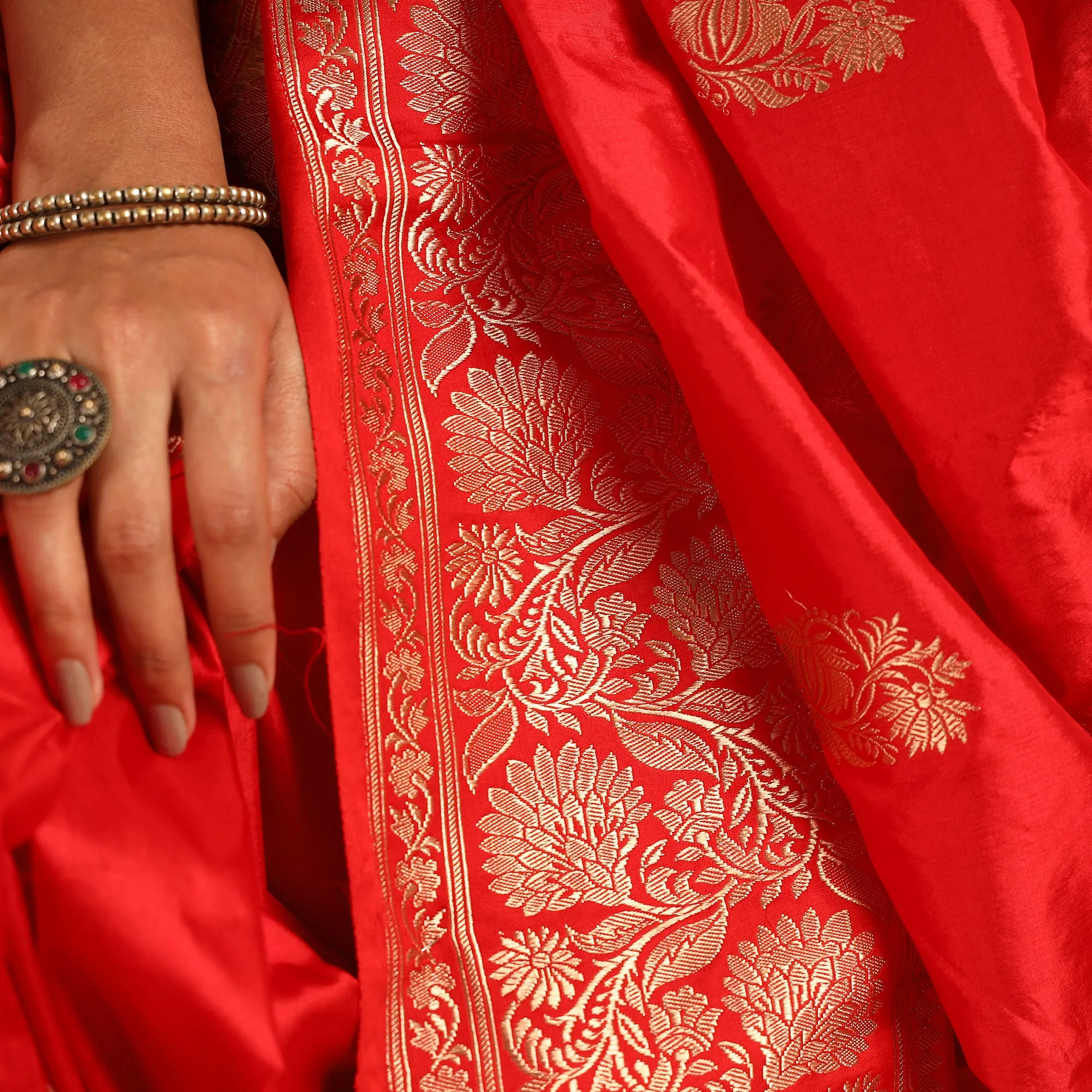 Red - Banarasi Handloom Pure Katan Silk Kaduwa Zari Buti Saree