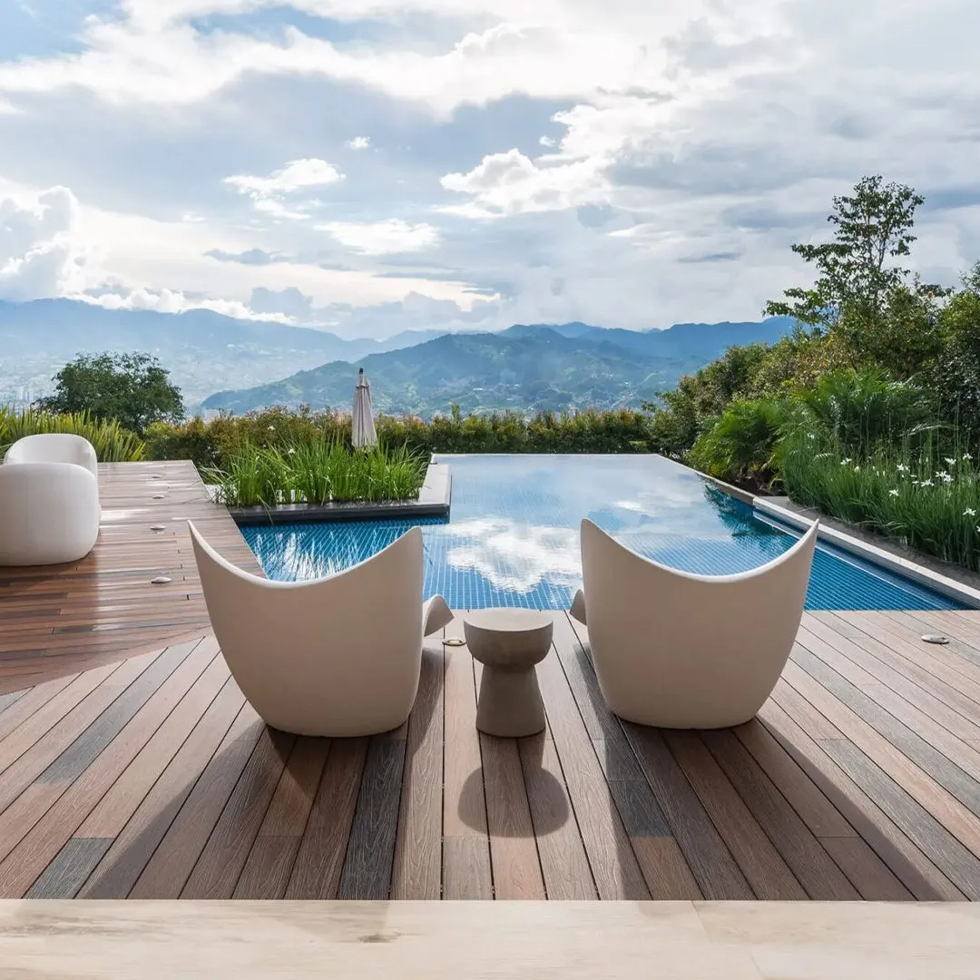 Surf Sun Lounger - Luxury Pool Lounge Chair