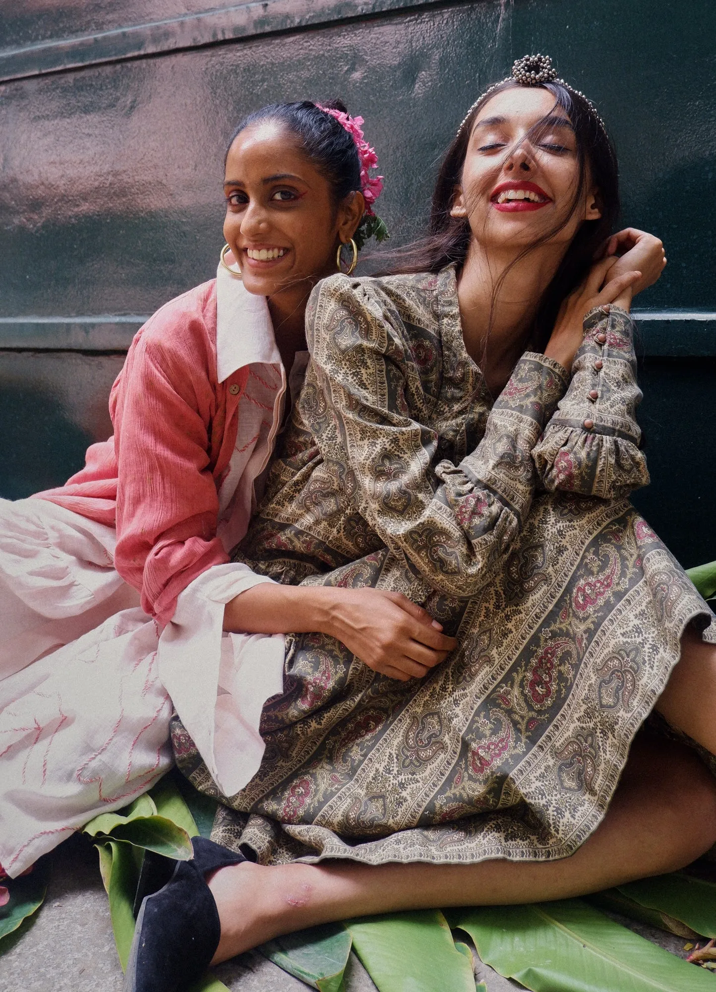Vintage: 1970s paisley dress by Victor Costa