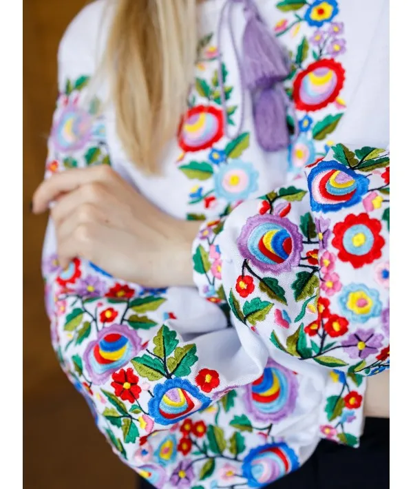 Women's embroidered blouse Bukovyna Flowers